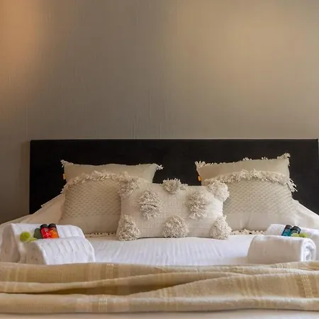 Huswell - Modern At The With Parking * Knokke-Heist